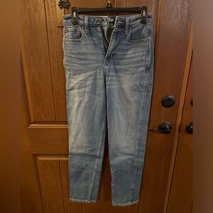 Hollister ultra high rise mom jean